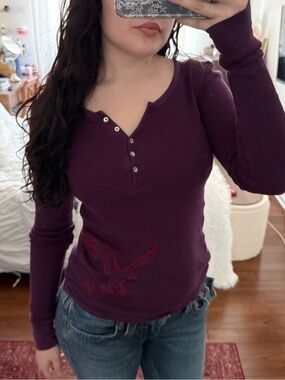 Vintage American Eagle Long-Sleeve Ribbed Henley Top in Plum Pink Eagle Logo